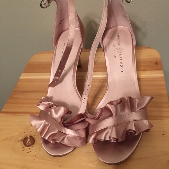 Chinese Laundry heel - Picture 2 of 2